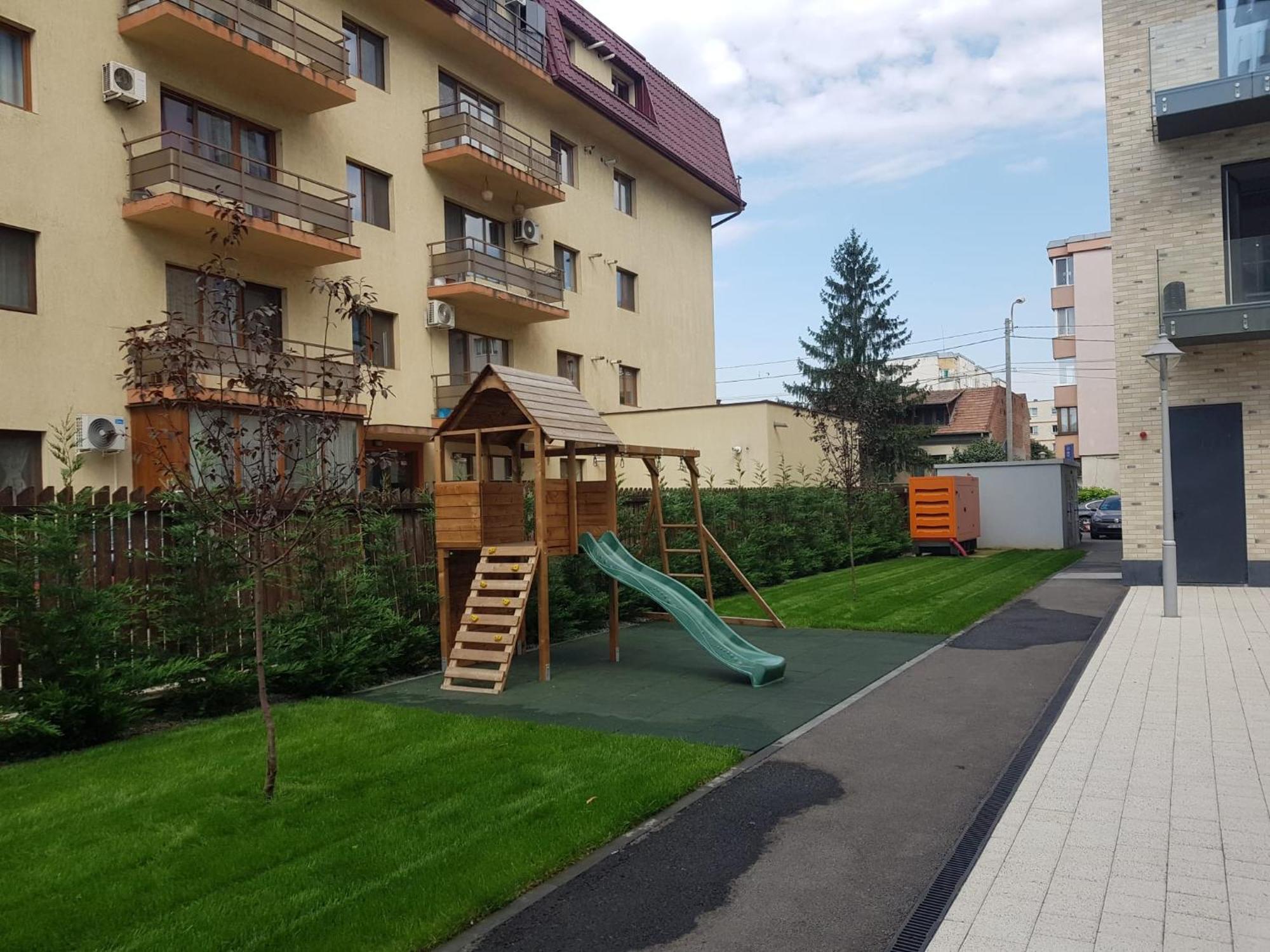 New Transilvania Apartment คลูจ-นาโปกา ภายนอก รูปภาพ
